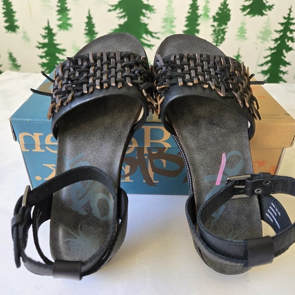 OTBT Voyage Sandals Womens Black Ankle Strap Leather Footbed